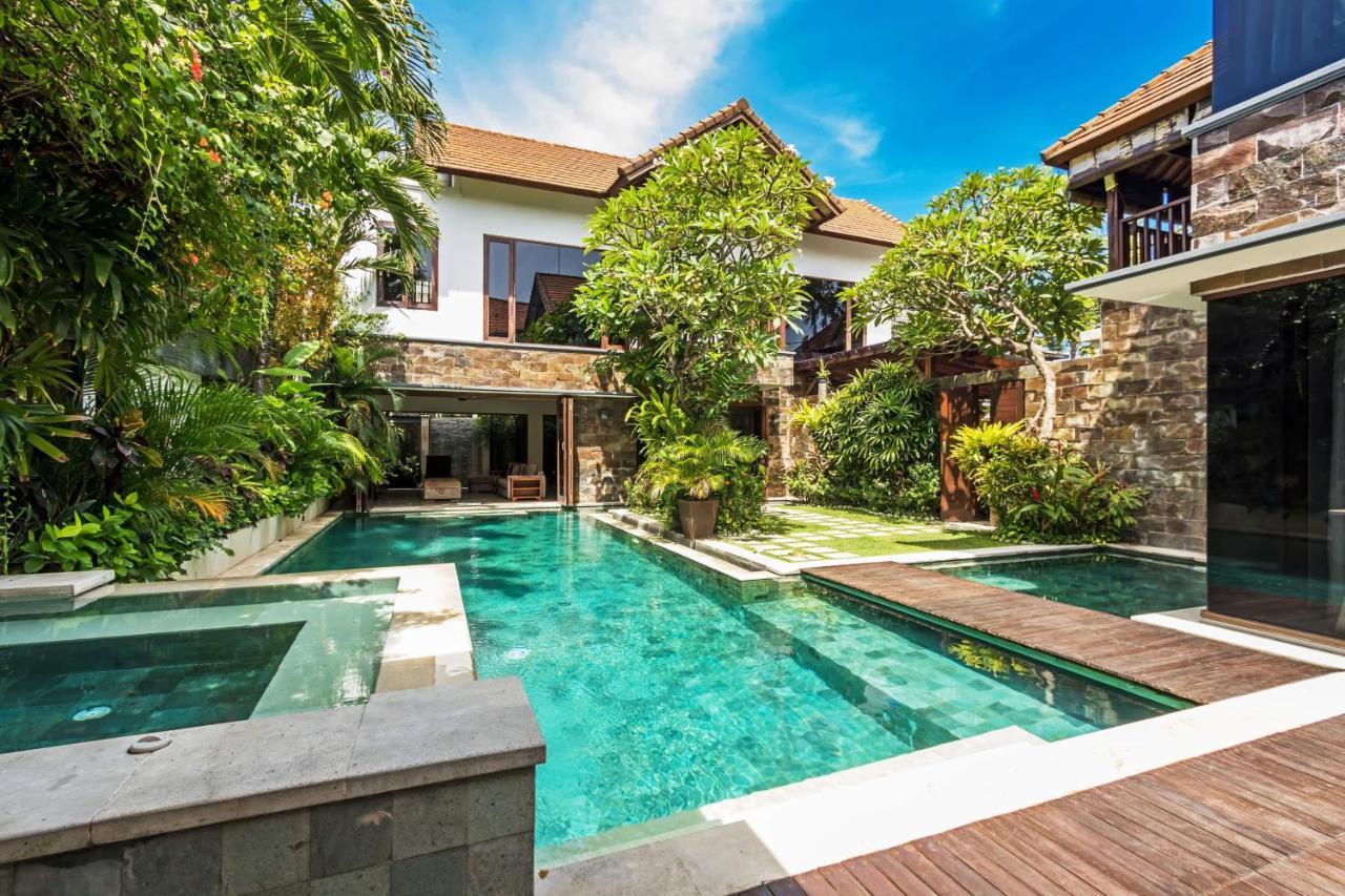 Villa Yasmin Seminyak Esterno foto