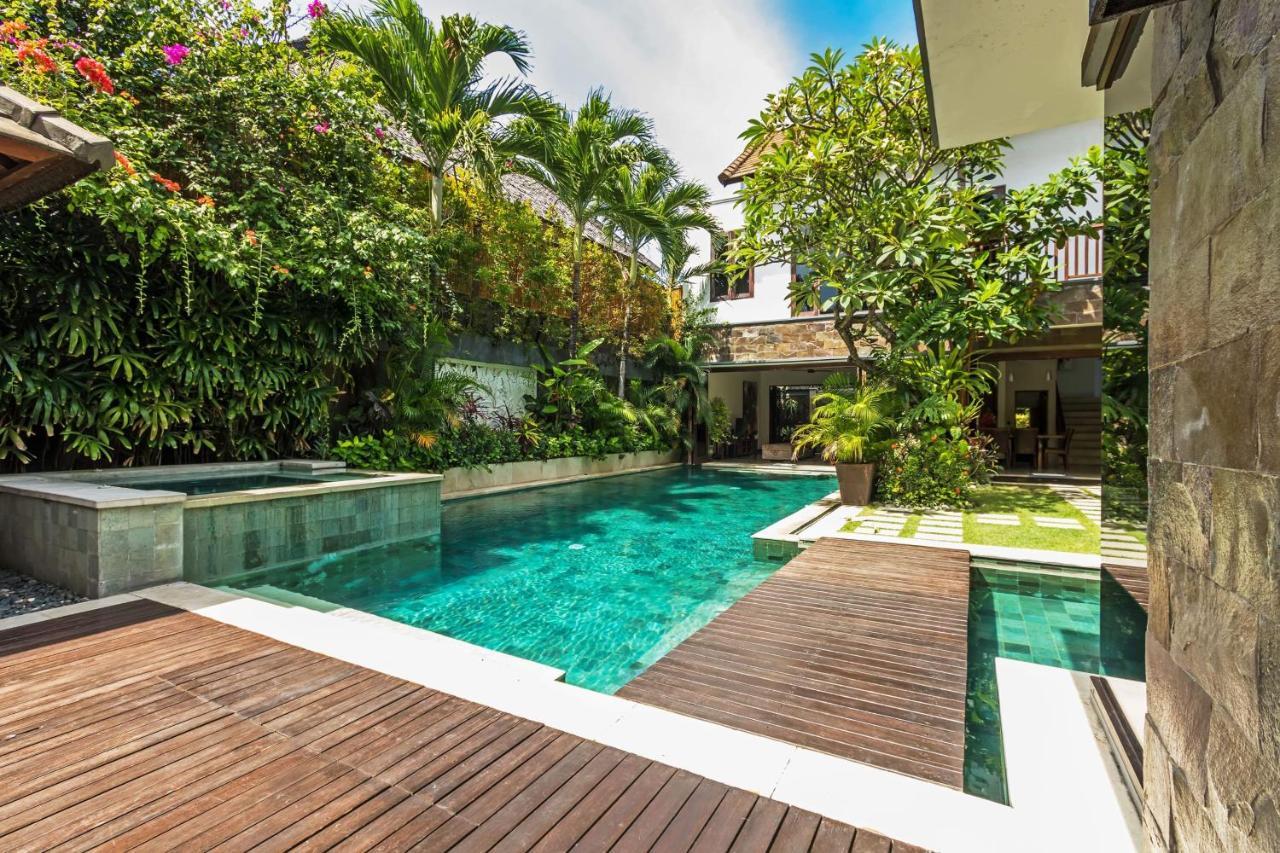 Villa Yasmin Seminyak Esterno foto